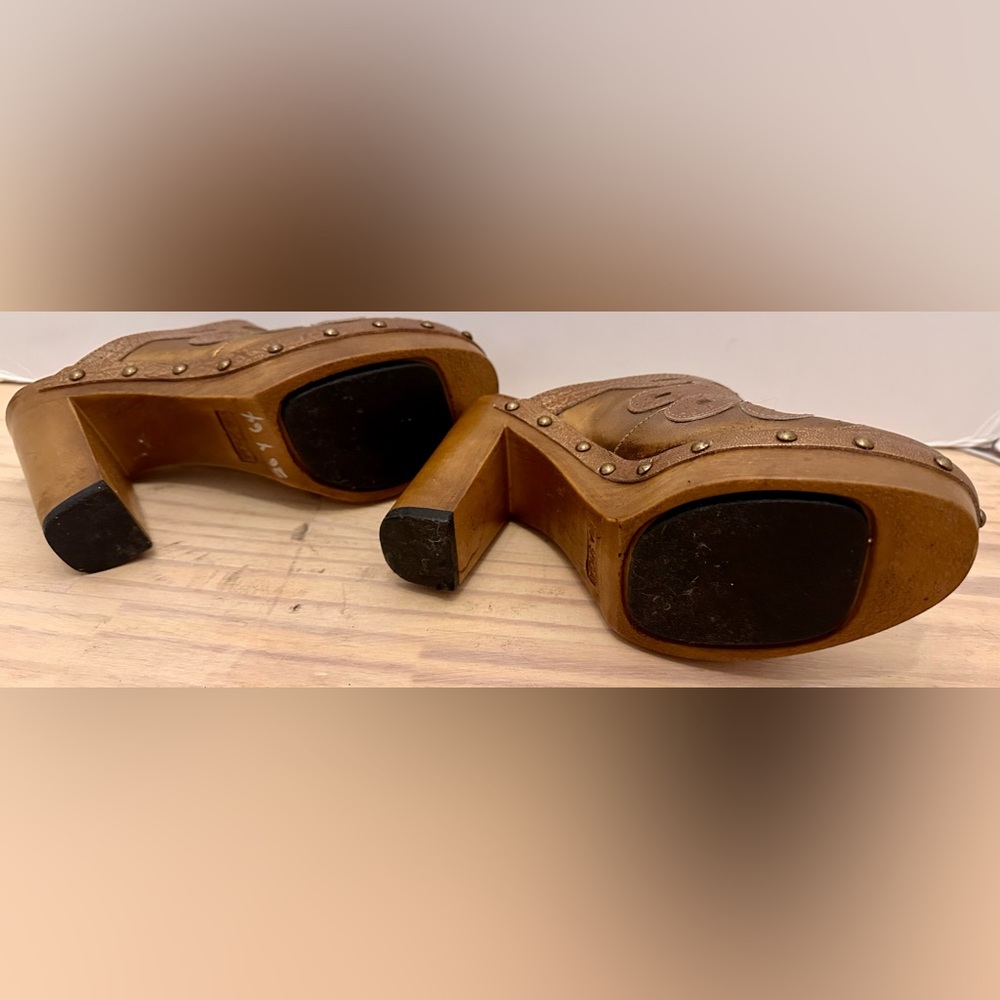 Via Spiga Bronze Women's Mules - Picture 7 of 10